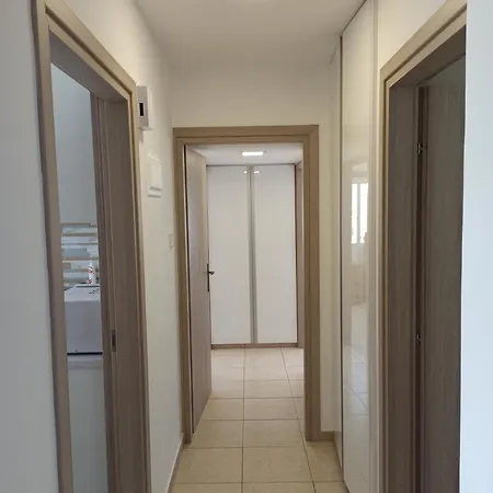 Ideal Famille Panoramic View Lac Sale Larnaca Exterior photo